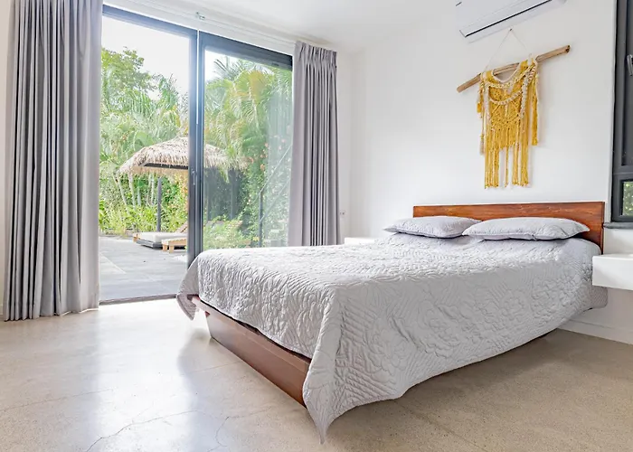 Villa Bernard - Luxurious Walking Distance To The